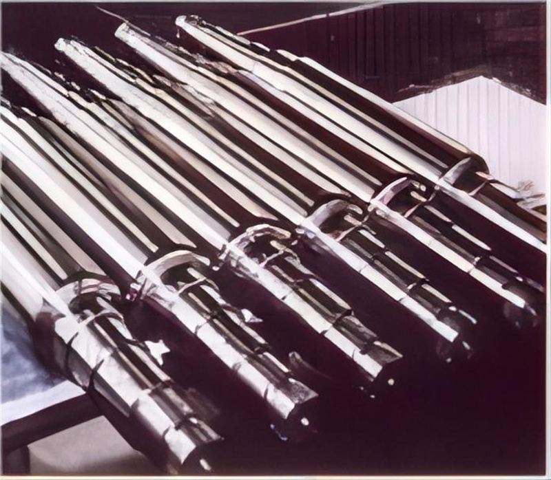 Roll and straightening roll series